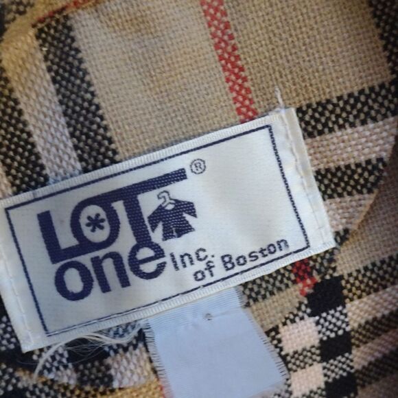 Lot One Inc. of Boston pink raincoat with tartan interior snap closure size L - Picture 4 of 13